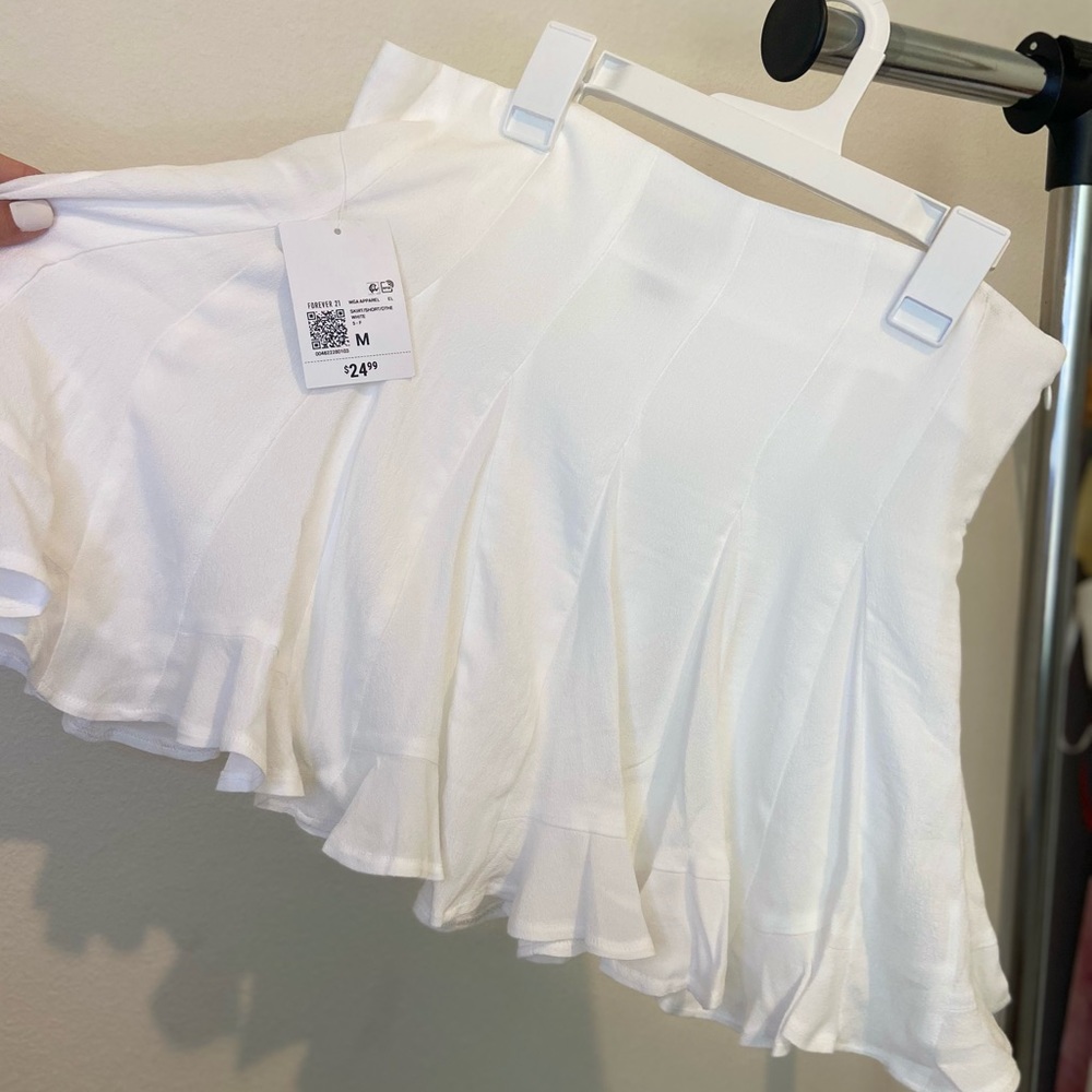 Forever21 White Skirt (M)